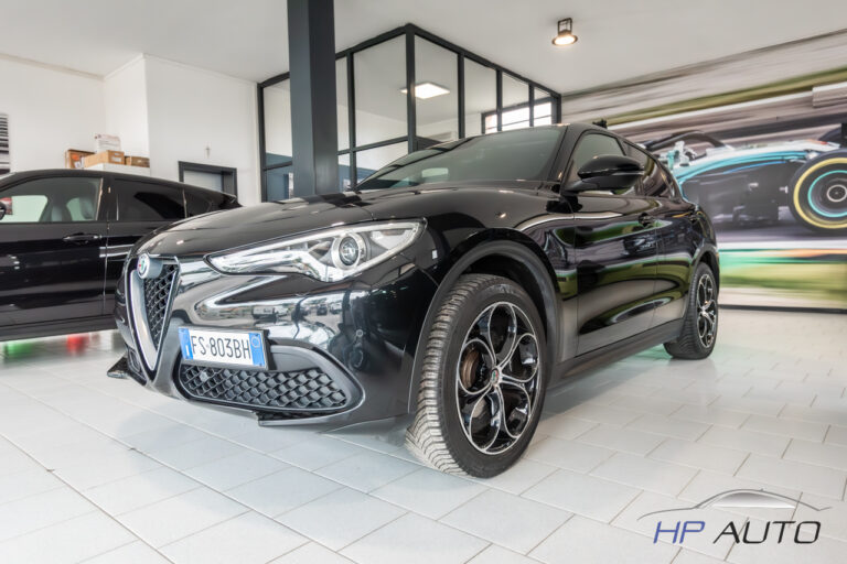 Alfa Romeo Stelvio 2.2 t Executive Q4 210cv auto my19