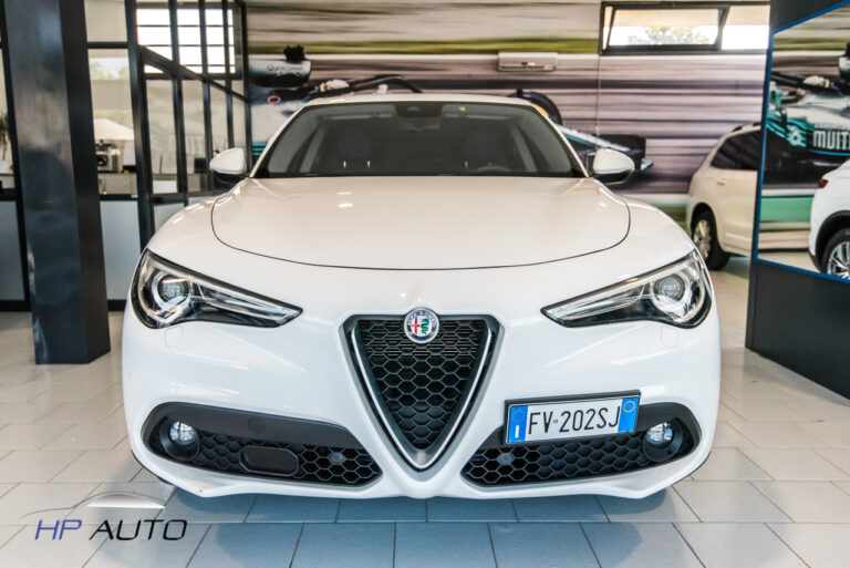 Alfa Romeo Stelvio 2.2 t Executive Q4 190cv auto my19